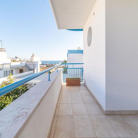 Lo Scalo Bed And Breakfast Marina Di Novaglie 알레사노 외부 사진