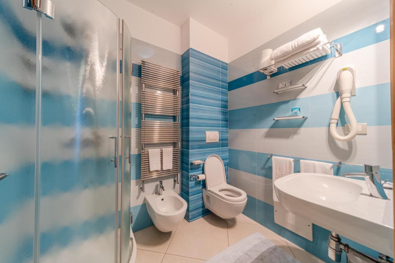 Lo Scalo Bed And Breakfast Marina Di Novaglie 알레사노 외부 사진