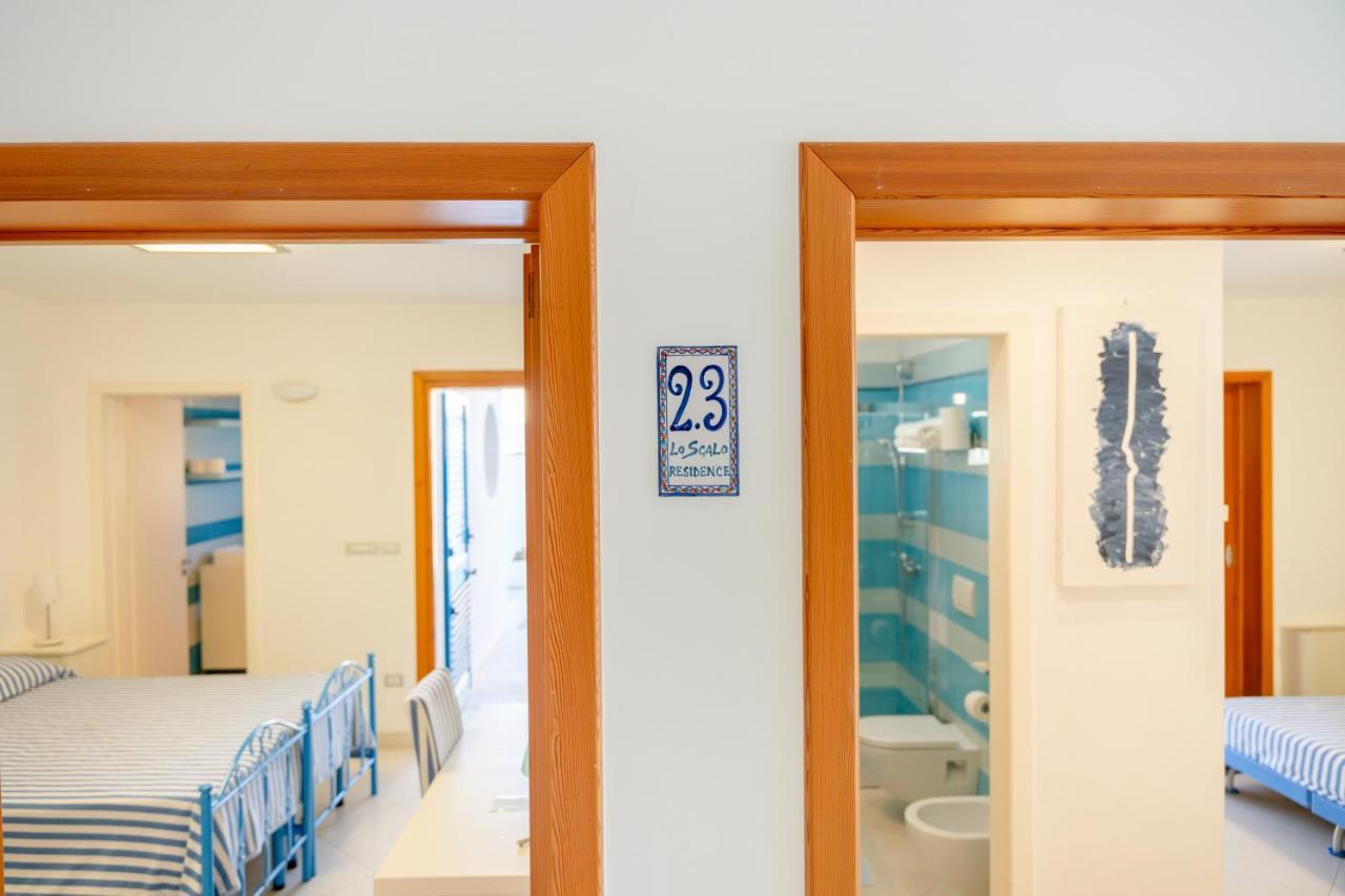 Lo Scalo Bed And Breakfast Marina Di Novaglie 알레사노 외부 사진