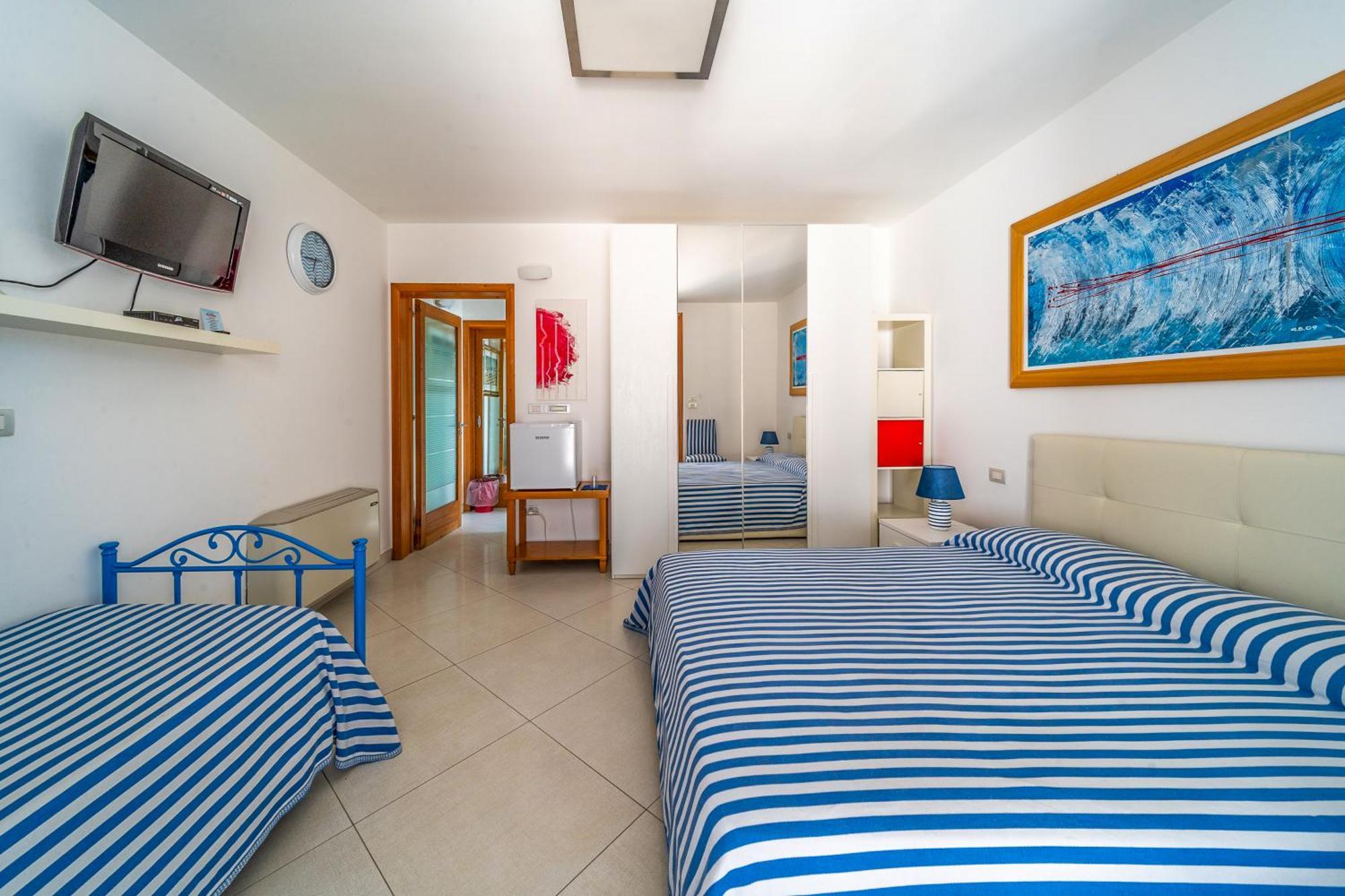 Lo Scalo Bed And Breakfast Marina Di Novaglie 알레사노 외부 사진